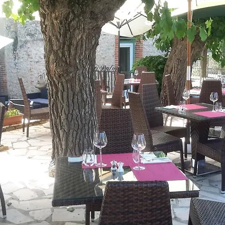 Kro Le Bistrot De Lussan Lussan (Gard)